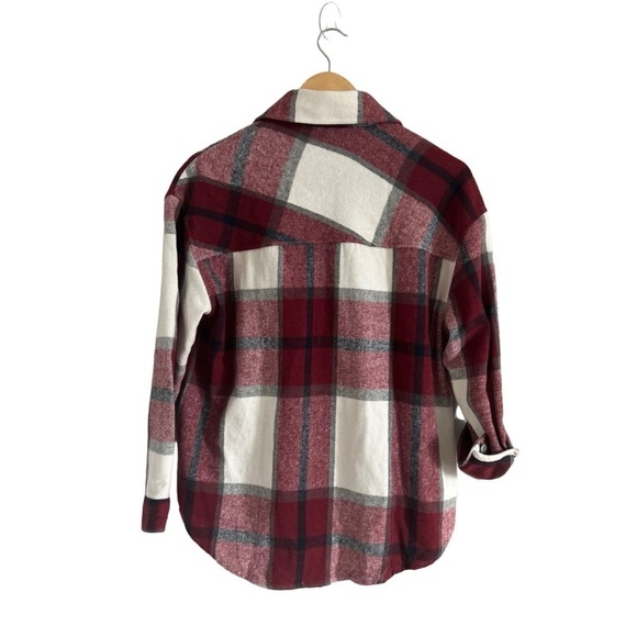 Women’s Plaid Shirts Trendy Long Sleeve Button Down Lapel Flannel Shacket - Picture 2 of 3